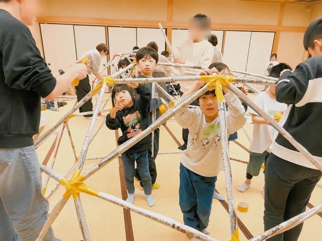 広島での新聞紙ドームワークショップ
